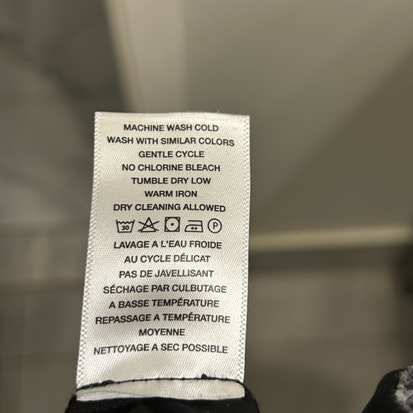 Au Noir shirt -MADE IN CANADA - Picture 8 of 8